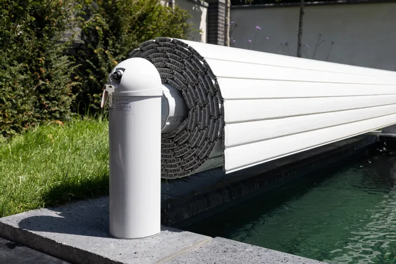 Open Classic Automatisch Oprolsysteem - Tot 5,5 Meter - Wit 11 Open Classic Automatisch Oprolsysteem - Tot 5,5 Meter - Wit - Afbeelding 9